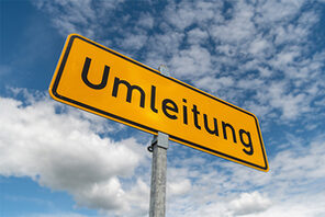 Schild Umleitung &copy; AdobeStock
