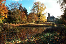 Schloß Waldthausen im Lennebergwald