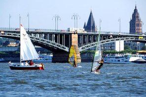 Segeln auf dem Rhein © Landeshauptstadt Mainz