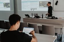 Studierende bei einer Vorlesung.